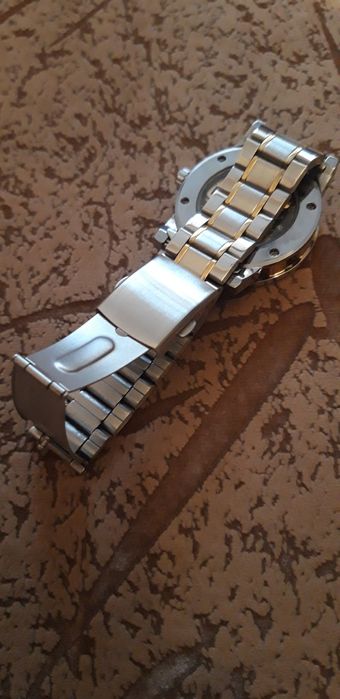 Продам наручные часы  WINNER