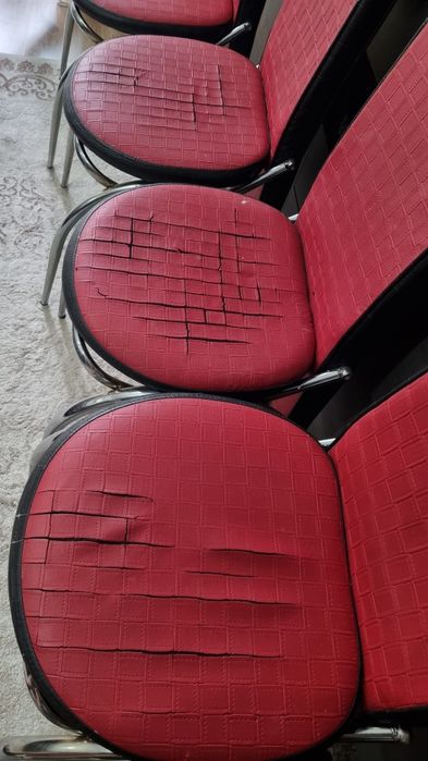 URGENT! Scaune  de vanzare ! Ridicare personala din Târgoviște!