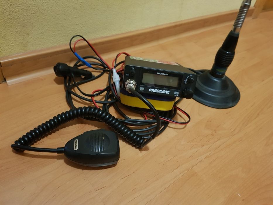 Stație radio auto PRESIDENT