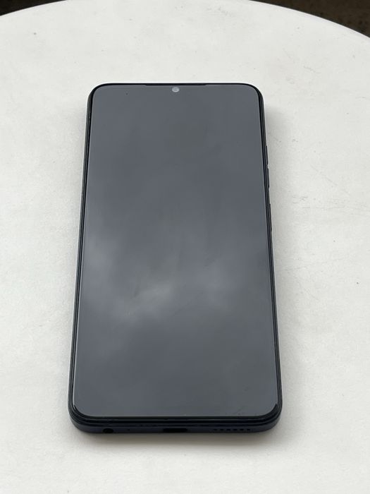 TECNO SPARK 10 128GB в хорошем состояни