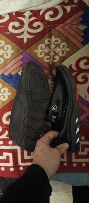 Макасины продам Мужской