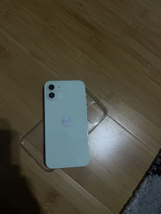 IPhone 12 excelent