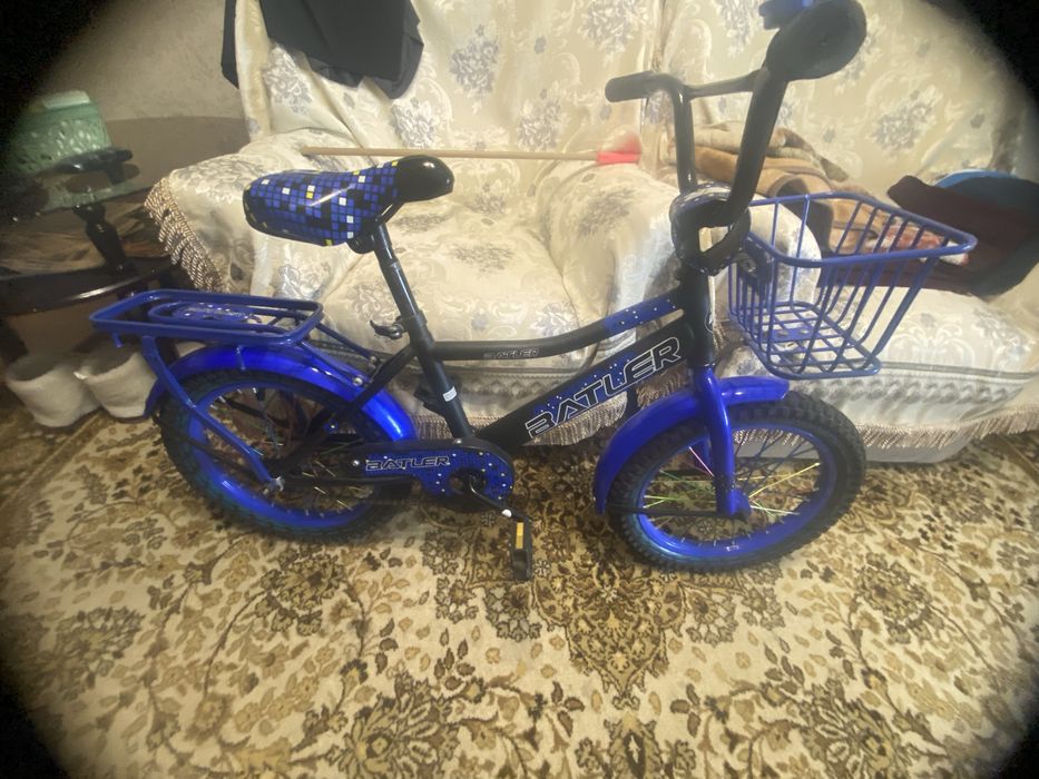 Продаю детский велосипед.