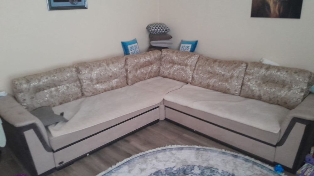 Продам диван угловой