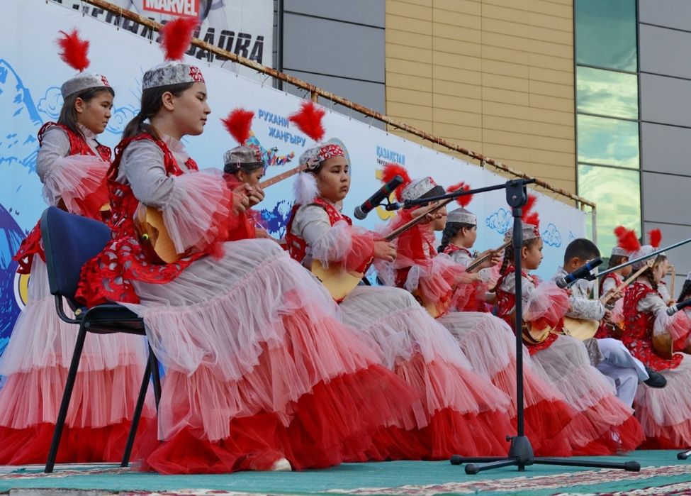 Национальные костюмы