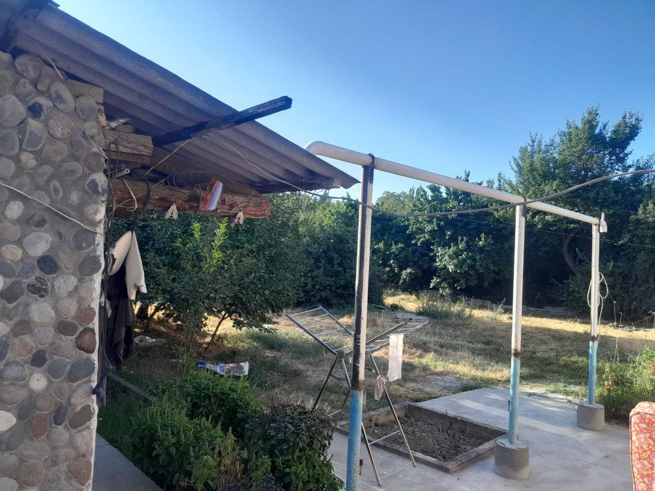 Дом в янгибазаре большой