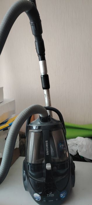 Продам пылесос Самсунг