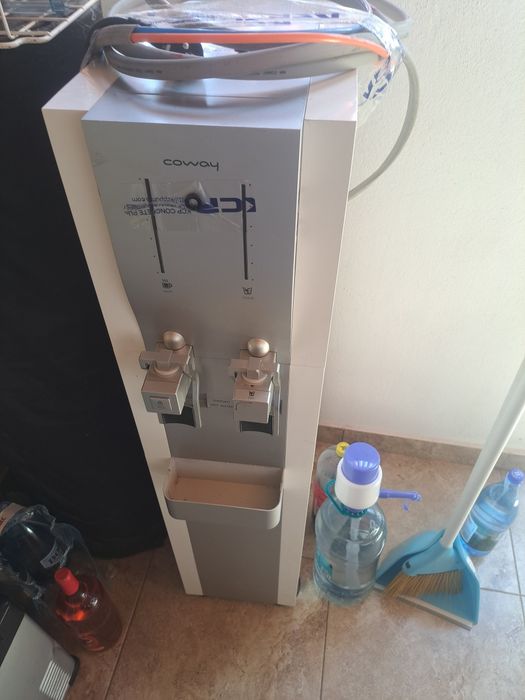 Dozator apa rece și caldă