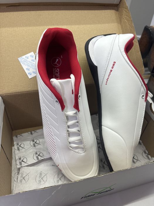 Кроссовки Puma.