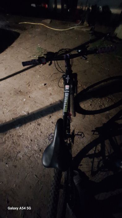 Bicicleta Full suspension