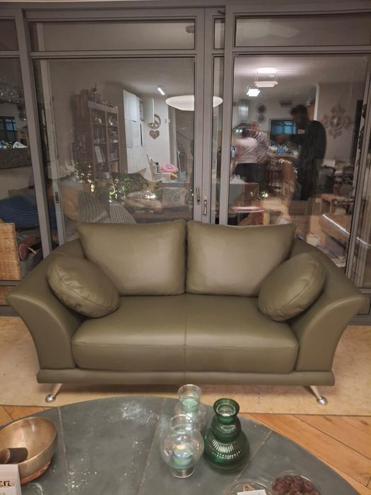 Реставрация мягкой мебели.