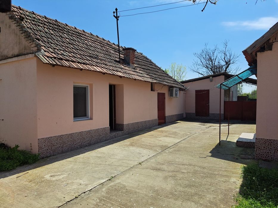 Casa de vanzare în satul Folea