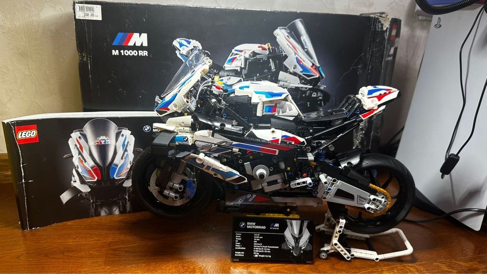 Lego Technic BMW 42130 Лего Техник БМВ 42130