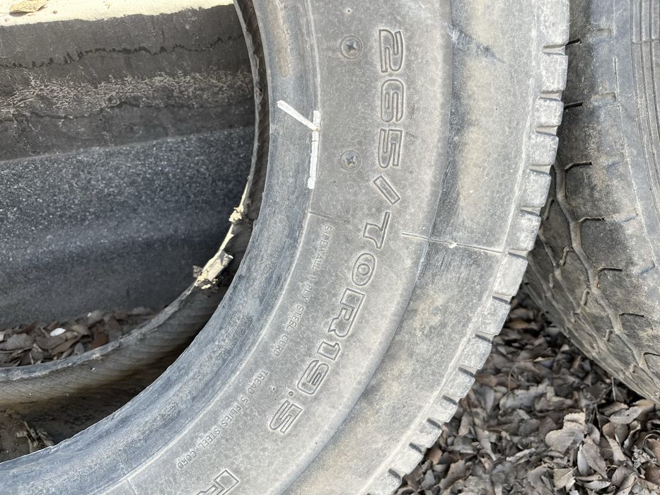 Продам резину 19.5
