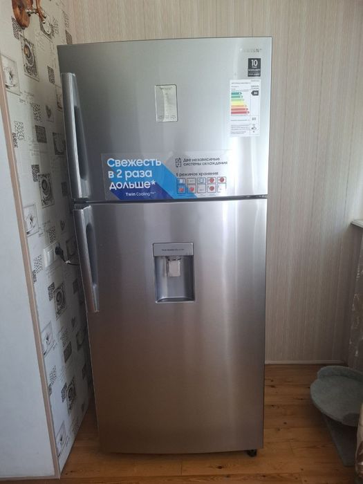 Холодильник Самсунг