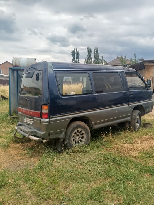 Продам срочно Митсубиси Делика