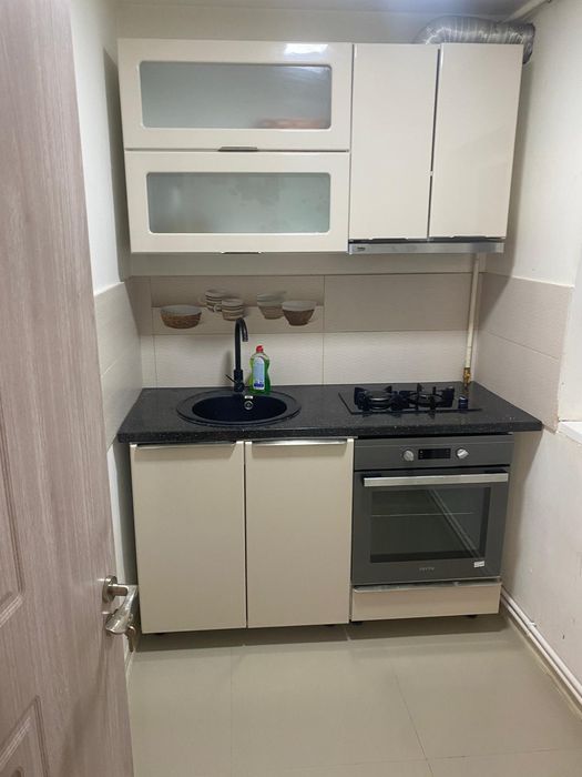 Garsoniera de închiriat