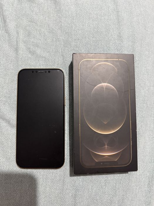 Продам Айфон 12 про макс