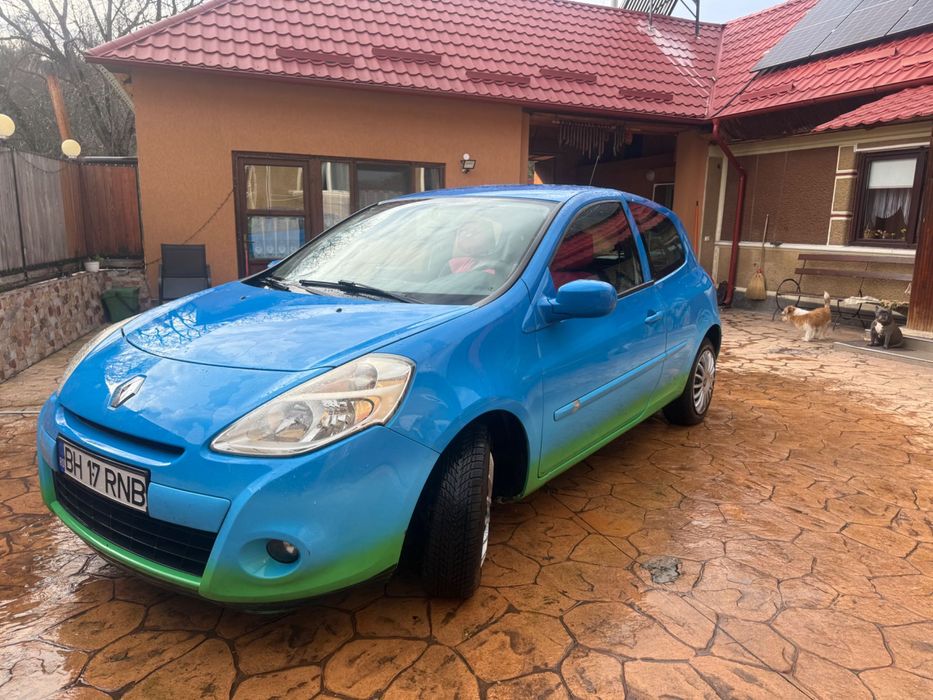 Vând Renault Clio III 1.5 dci euro 5
