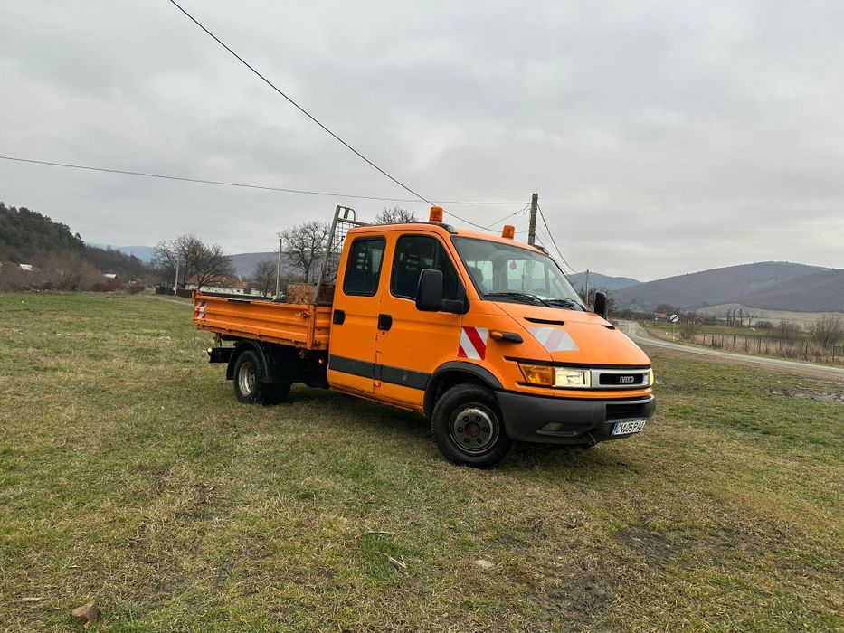 Vând sau schimb iveco dayli  cu microbuz.
