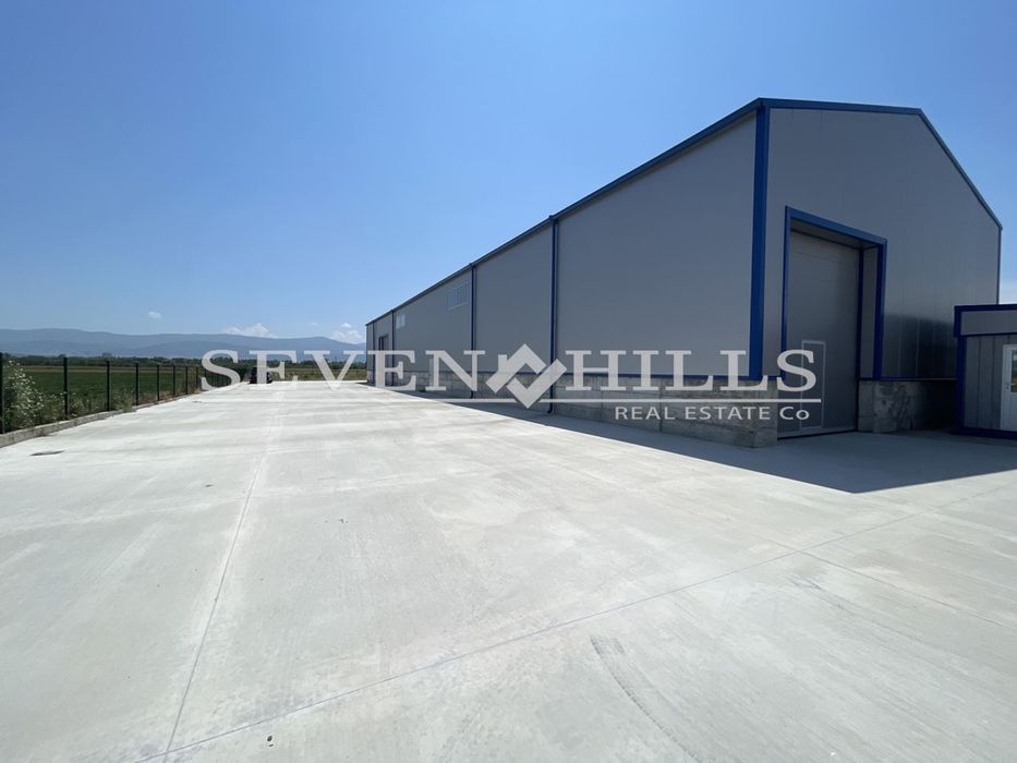 Дава се под наем Склад в Пловдив, Индустриална зона - Север - 570 кв.м за 2560 € - Снимка #2