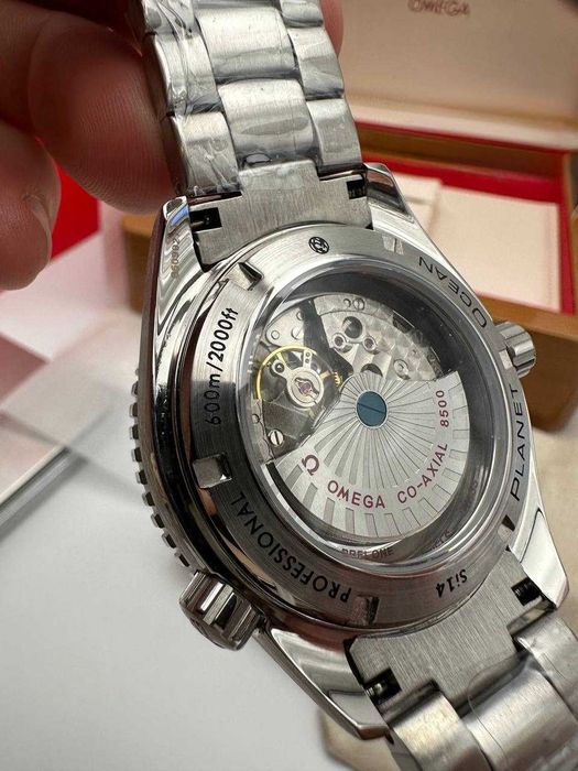 omega seamaster 007 blu