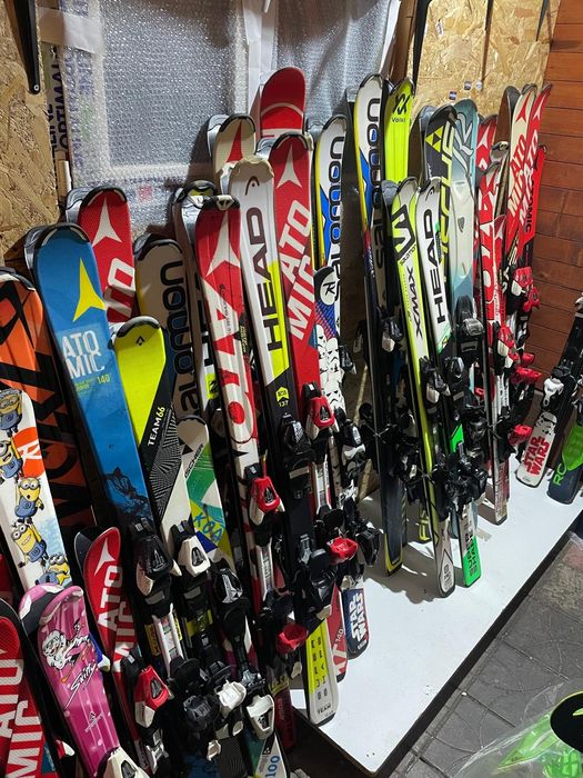 schiuri copii adulti skiuri incepator  intermediari