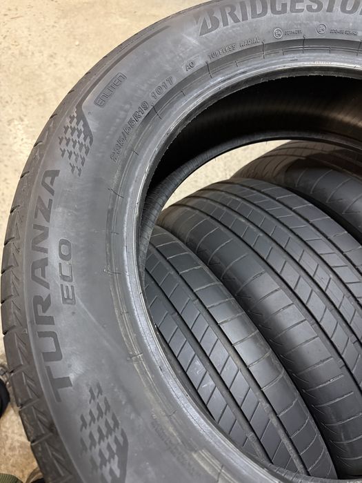 235/55/19 Bridgestone 4бр дот22