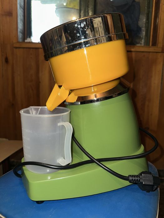 Соковыжималка для цитрусовый