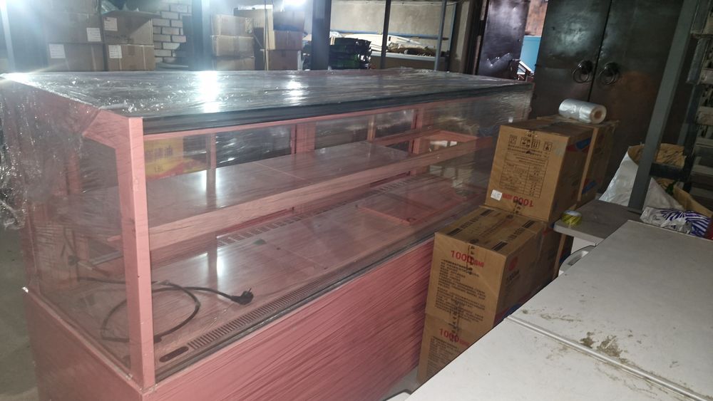 Ветрина холодильник идеальное