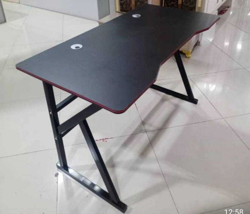 Доставка! Игровой компьютерный стол 140×60×74 см — чёрный цвет