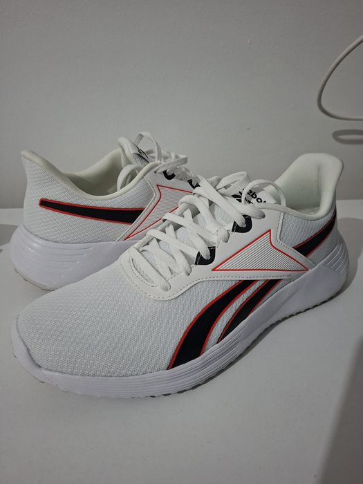 Adidasi reebok ca noi 44