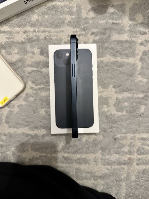 в продаже айфон 13