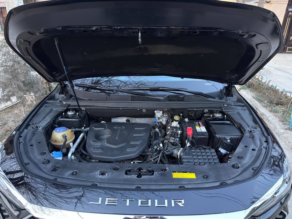 Jetour X70 Plus black