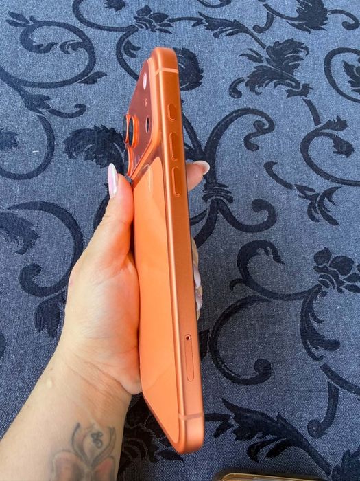 Vând iPhone 17 Pro Max Cosmic Orange 512 GB , ca nou, folosit 2 săptămâni