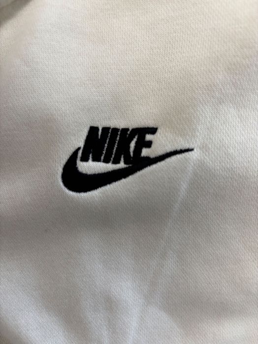 Суитшърт Nike – Мръсно бяло / Бежово – Размер M