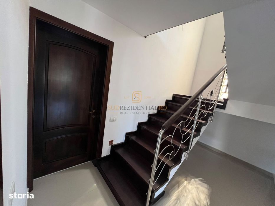 Vila individuala cu 7 camere, 5 dormitoare, teren 363 mp-Com. Berceni