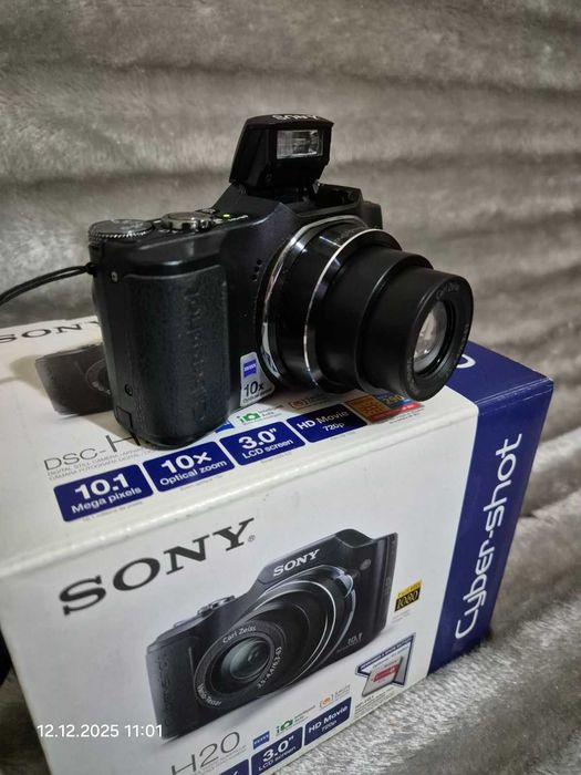 Aparat foto digital Sony Cyber-shot DSC-H20