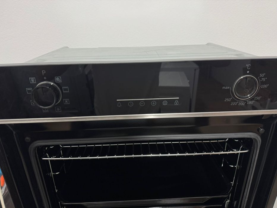 Духовой шкаф новый
