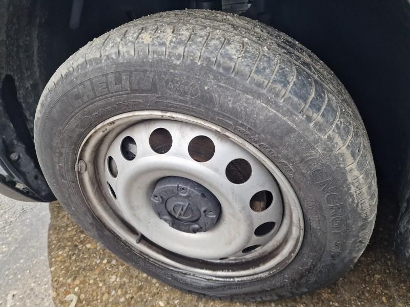 Etrier fata Opel Combo E 1.5 diesel 75 kw D 15 DT (DV5RD)