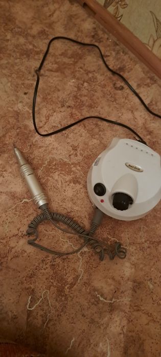 Продам аппарат для маникюра,в хорошем состоянии,45.000 оборотов-65ААТТ