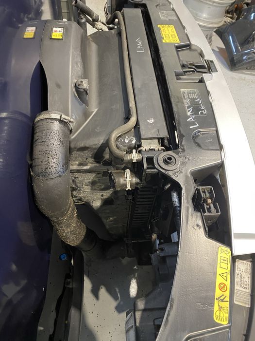 Fata completa Land Rover Discovery 3 capota bara far aripa trager
