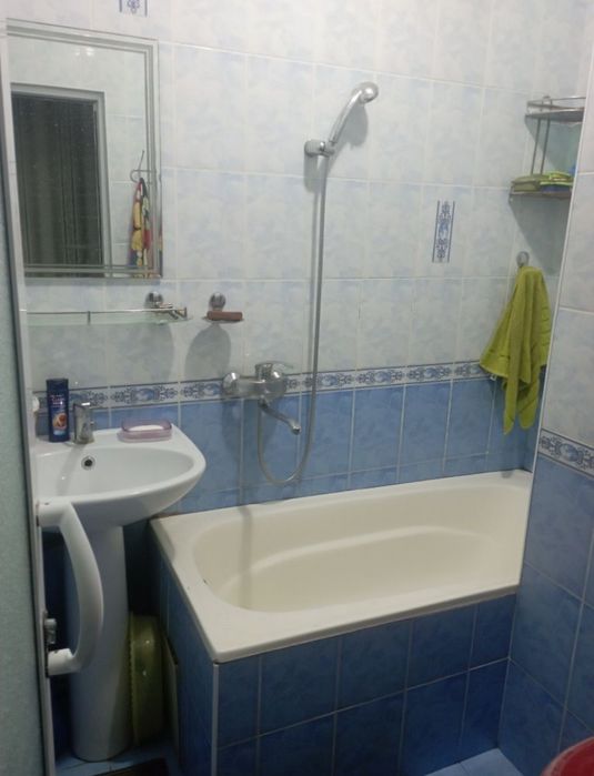 Чиланзар 19квартол продаётся квартира 4/1/4.В доль дороги.Ипотека