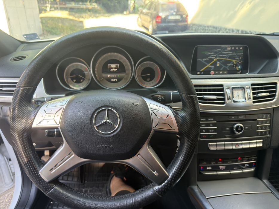 Mercedes-Benz E 220