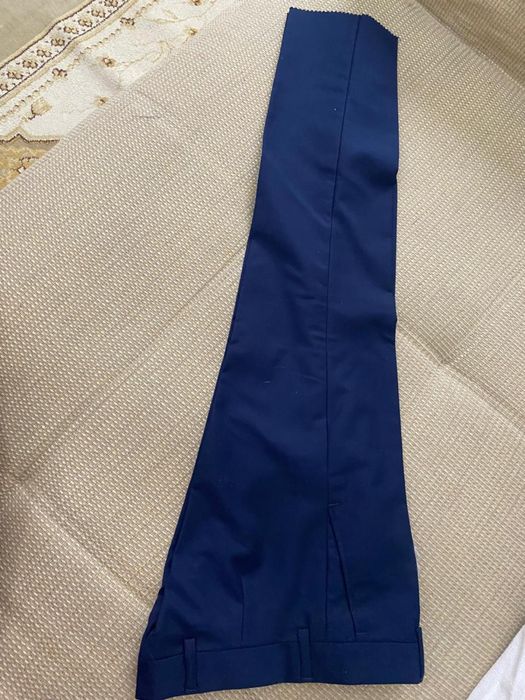 Костюм школьный.           .