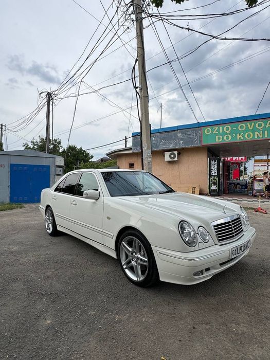 Mersadez Benz W210