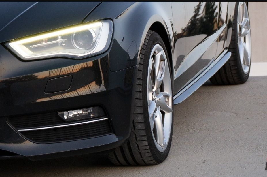 Praguri laterale bandouri ornamente  AUDI A3 8V  SLINE S LINE S-LINE