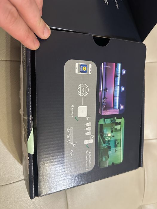 смарт крушки чисто нови