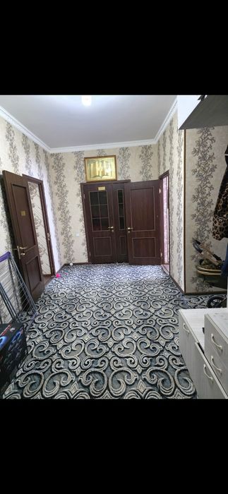 2 xonali kvartira sotiladi