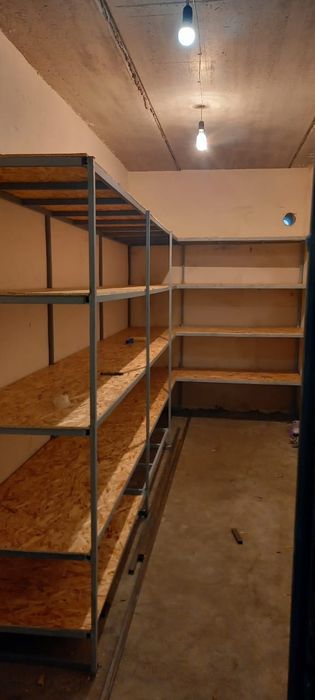 Стеллаж металлический.